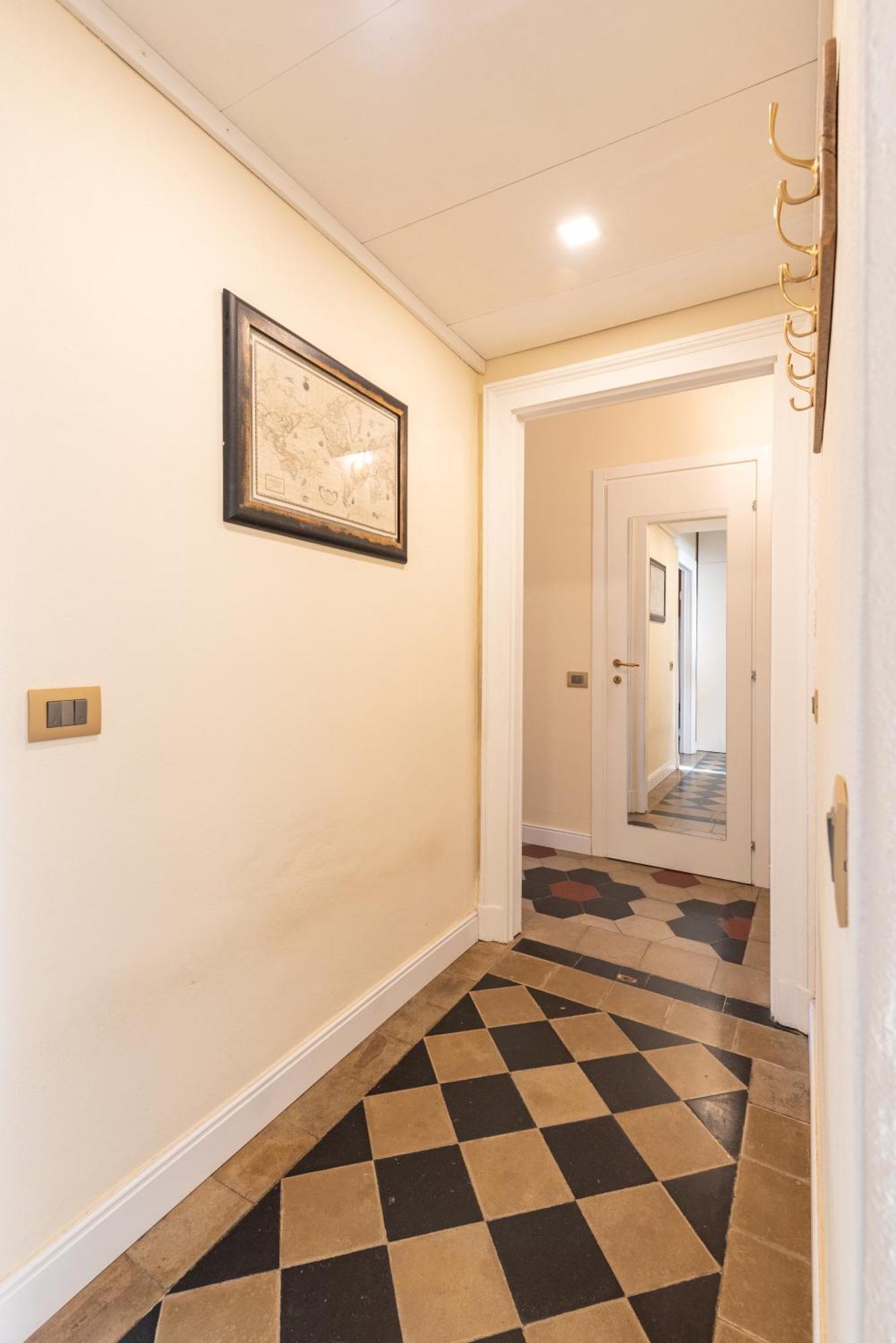 10' Duomo & Central Station Large Apartment Milan Luaran gambar